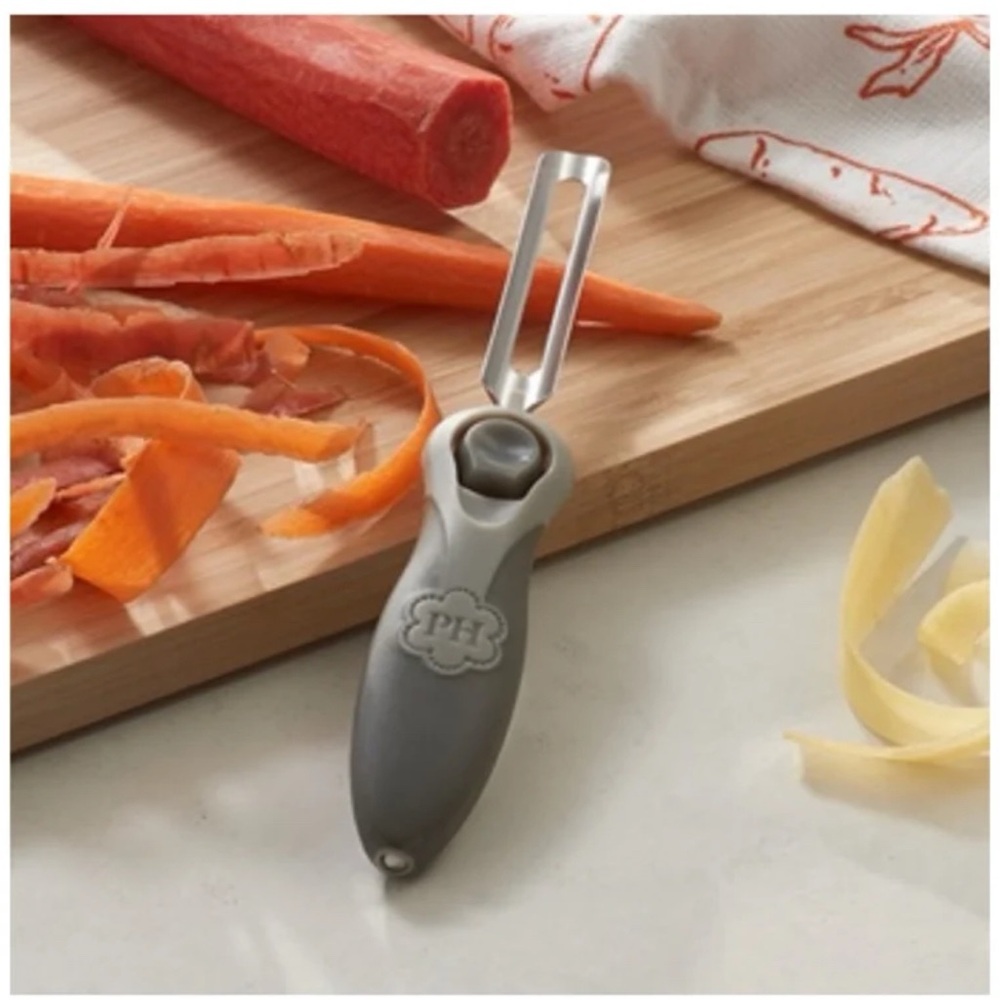Princess House Gray Vegetable Peeler